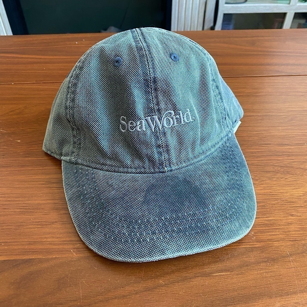 Vintage Sea World Hat